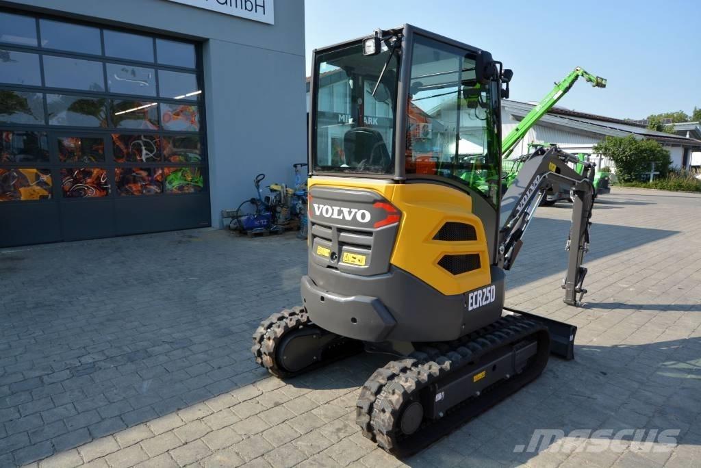 Volvo ECR 25 D Мини-экскаваторы