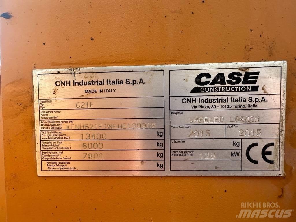 CASE 621 F Фронтальные погрузчики