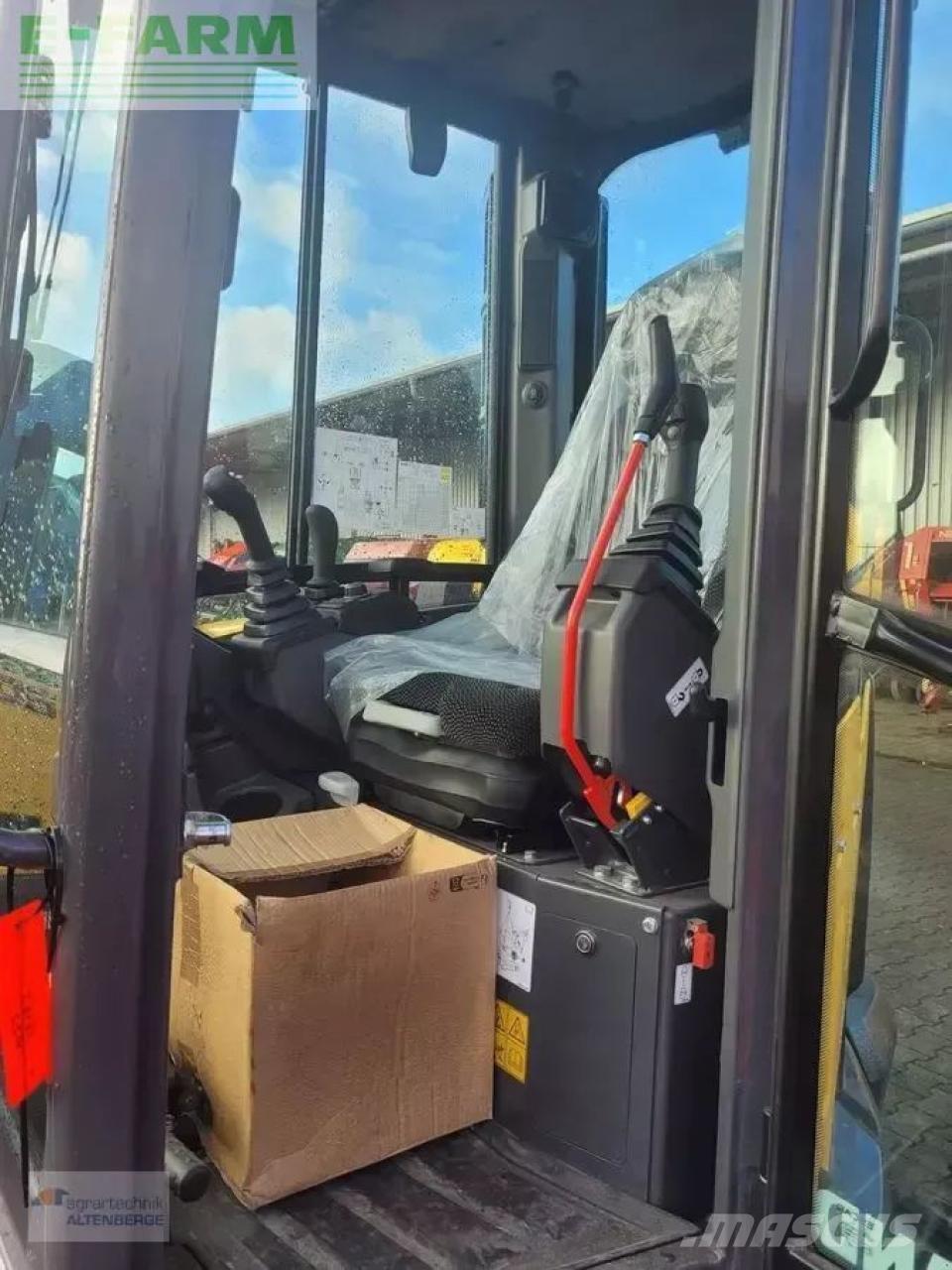 New Holland e55d Мини-экскаваторы