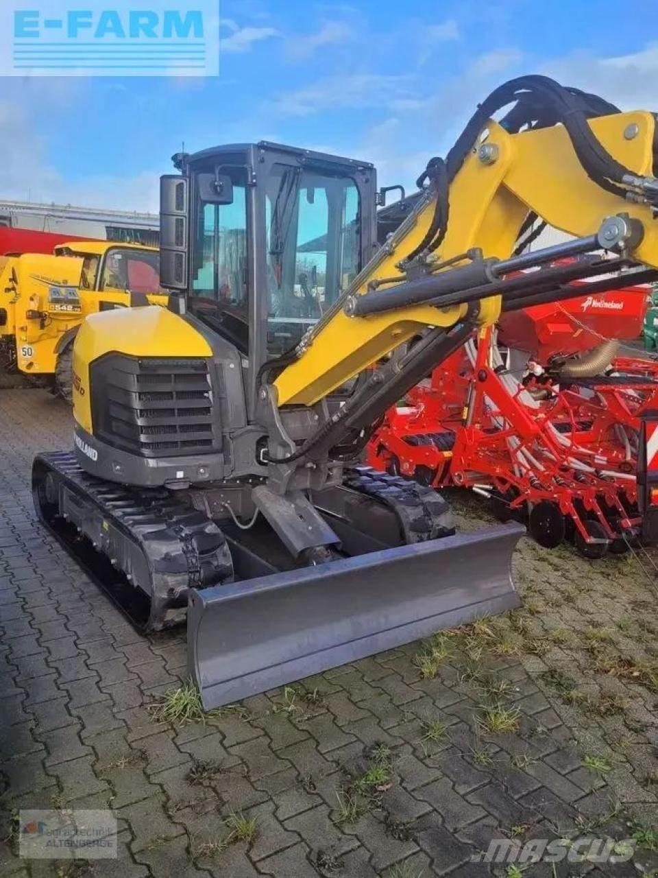 New Holland e55d Мини-экскаваторы