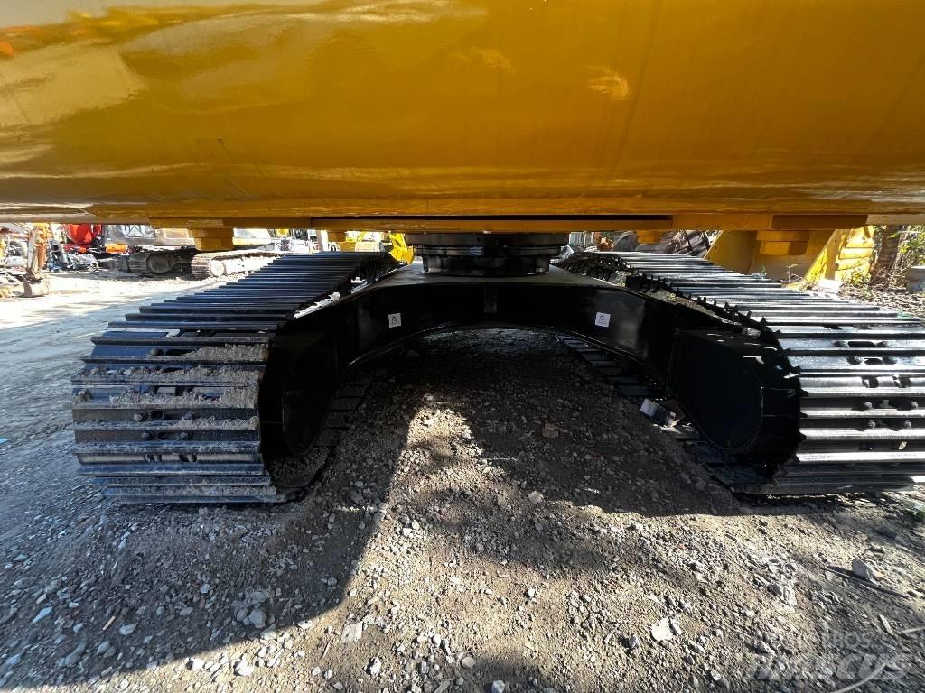 Komatsu PC 220-8 Гусеничные экскаваторы