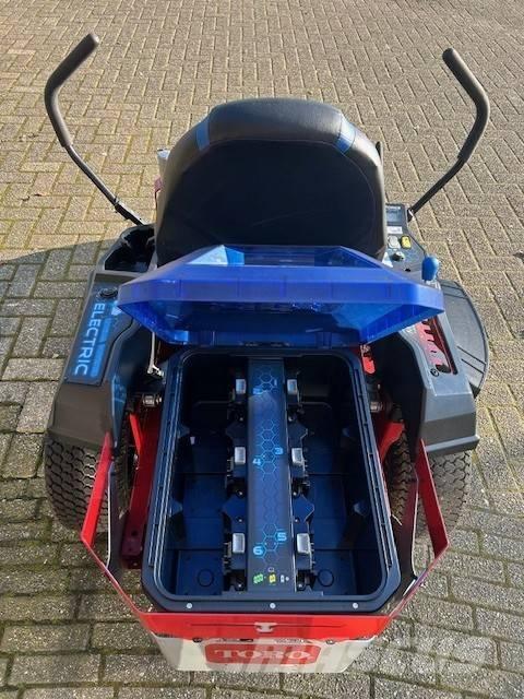 Toro eMR 4275 Самоходные газонокосилки