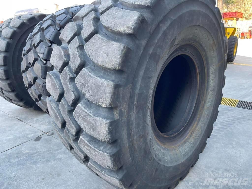 CAT 982M Фронтальные погрузчики