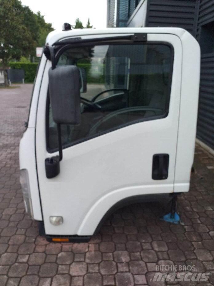 Isuzu M - L Кабины