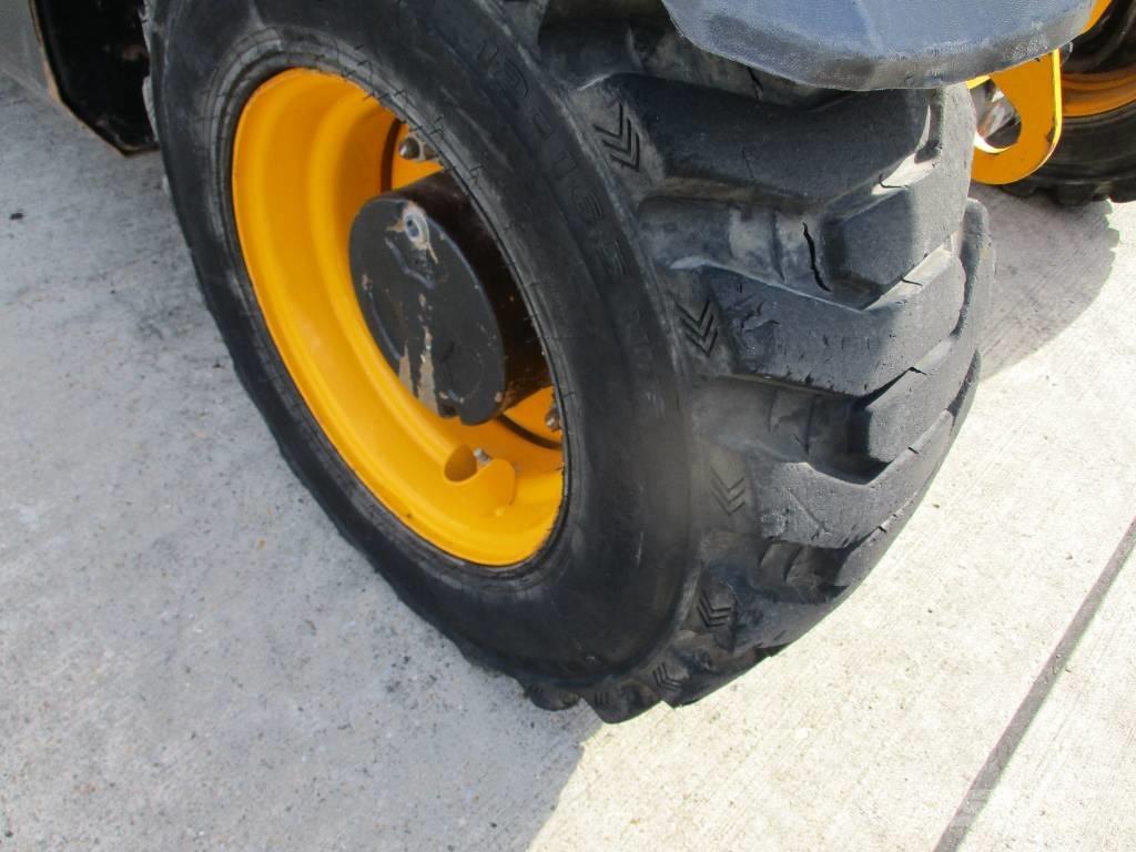 JCB 525-60 (404) Телескопические погрузчики