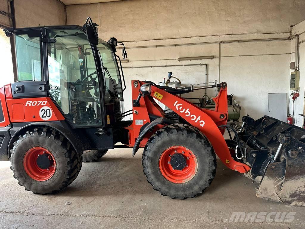 Kubota R 070 WT QC Фронтальные погрузчики