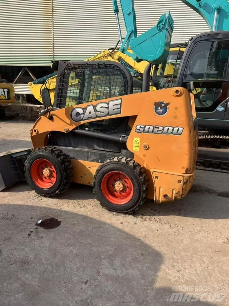 CASE SR 200 Мини-погрузчики