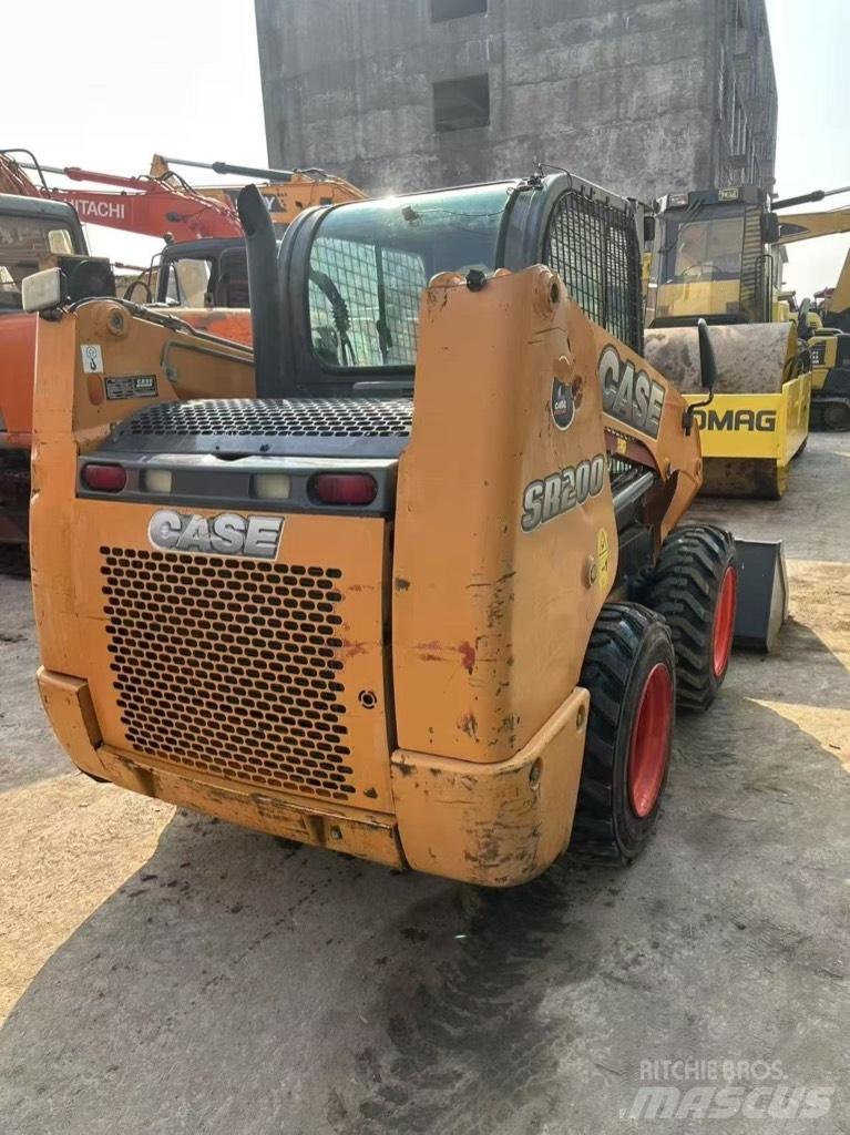 CASE SR 200 Мини-погрузчики
