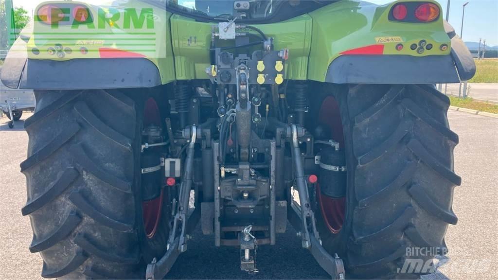 CLAAS ARION 530 Трактора