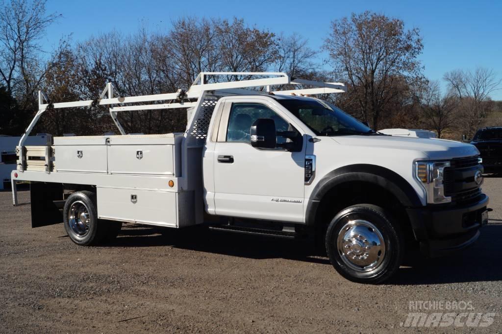 Ford F 550 XL SD Грузовики-платформы/боковая разгрузка