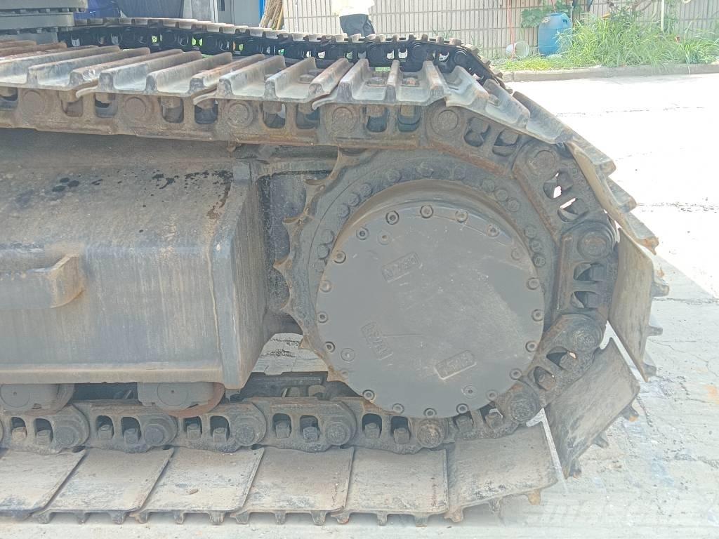 Hyundai R220LC-9S Гусеничные экскаваторы