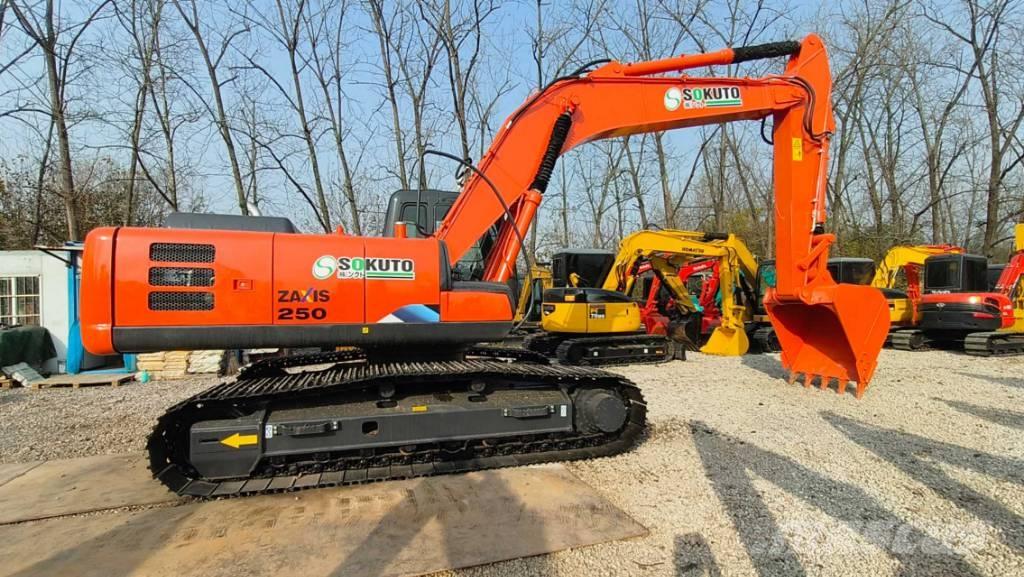 Hitachi ZX 250 Гусеничные экскаваторы