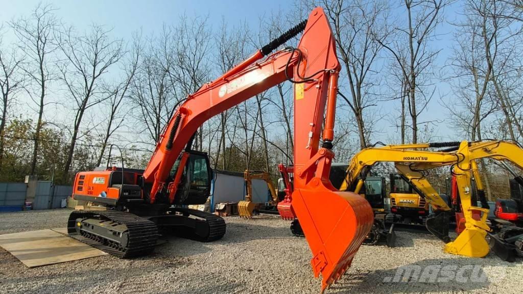 Hitachi ZX 250 Гусеничные экскаваторы