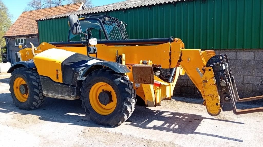 JCB 540-140 Телескопические погрузчики