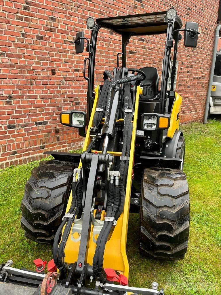 Gehl AL 330 Фронтальные погрузчики