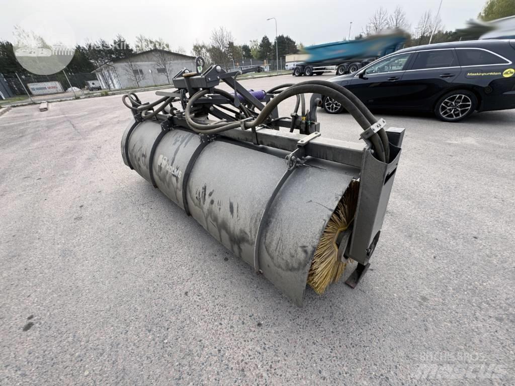 Holms SH-3.0 Вакуумные уборочные машины