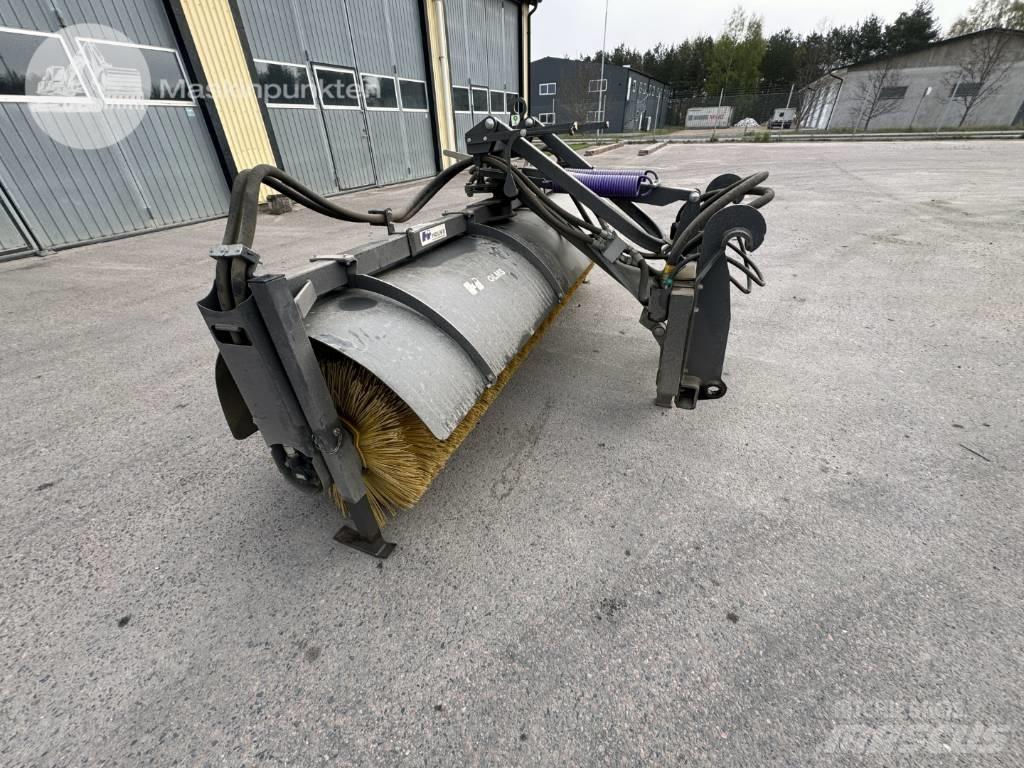 Holms SH-3.0 Вакуумные уборочные машины