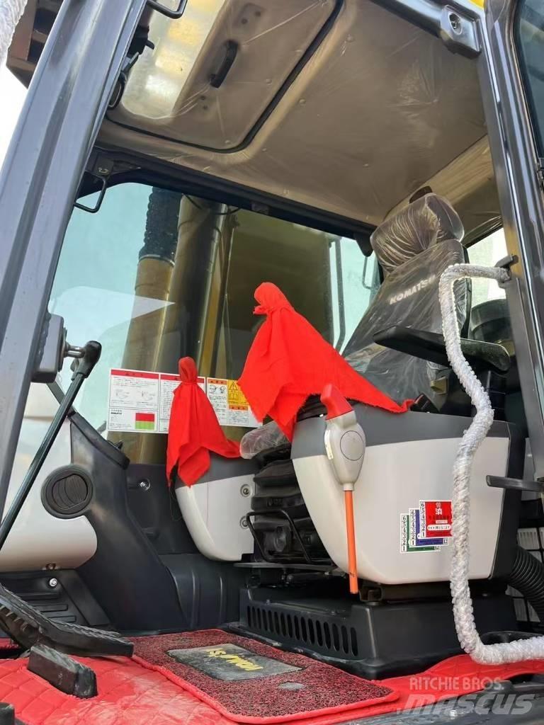 Komatsu 240-8 Гусеничные экскаваторы