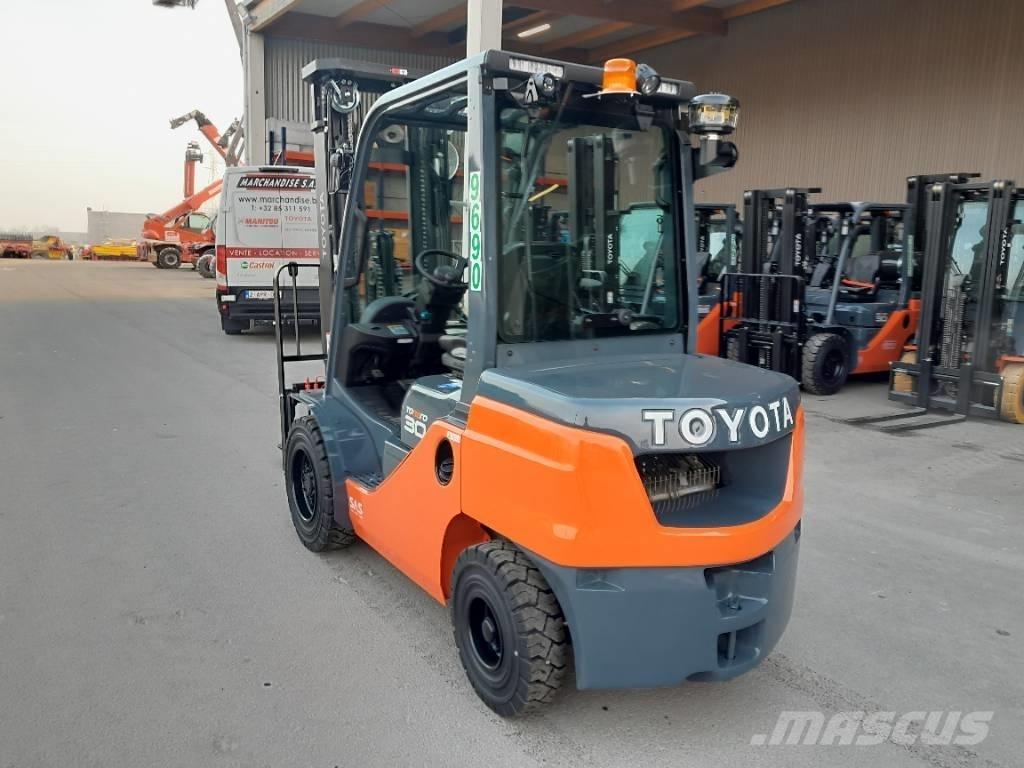 Toyota 52-8 FDF 30 Дизельные погрузчики