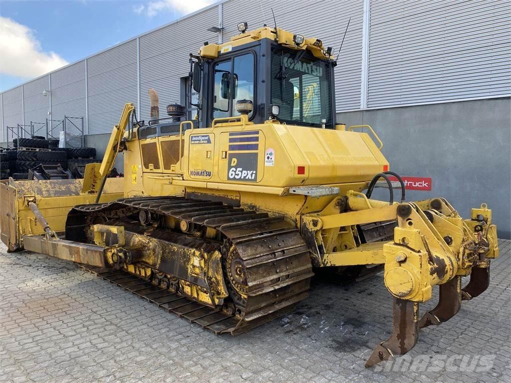 Komatsu D65PXI-18 Гусеничные бульдозеры