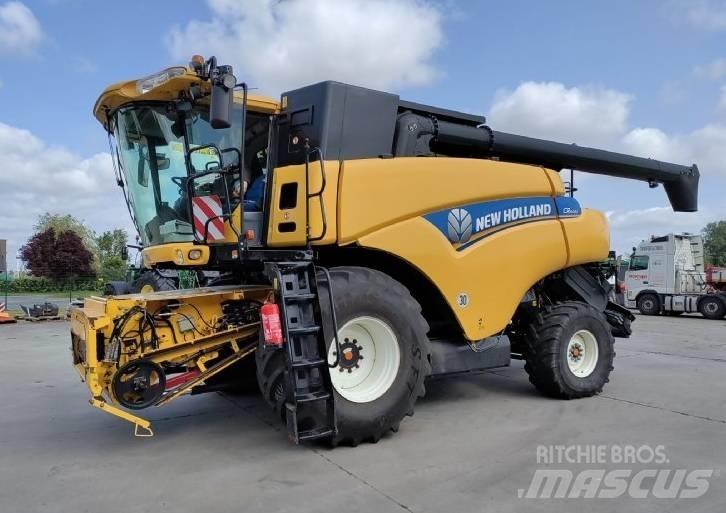 New Holland CR 9080 Зерноуборочные комбайны