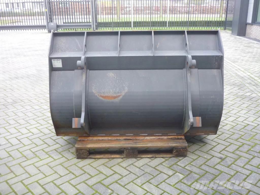 CASE Shovelbak Ковши