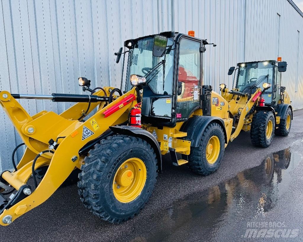 CAT 908 Фронтальные погрузчики