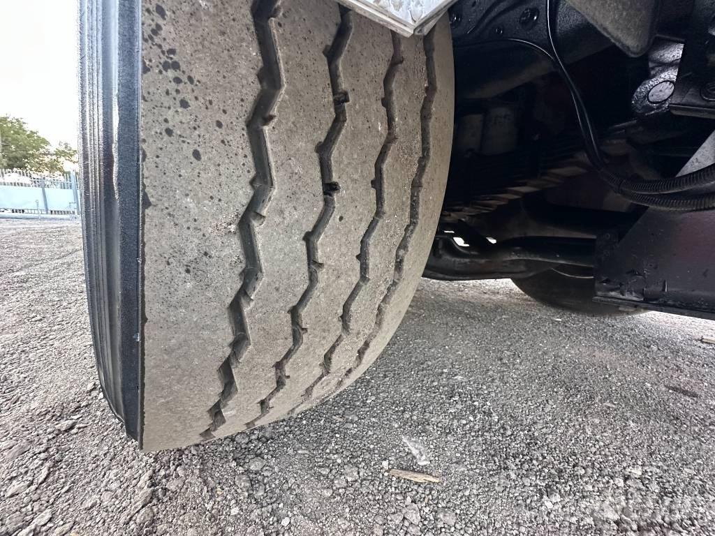 Mack MRU 613 Ассенизаторские машины