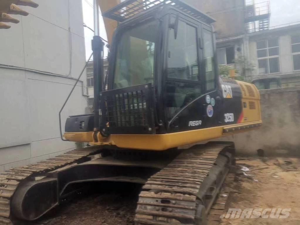 CAT 325 D Гусеничные экскаваторы