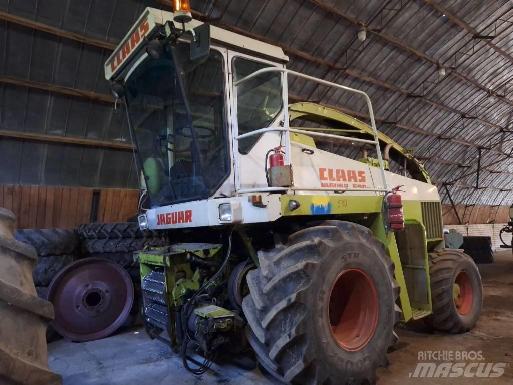 CLAAS Jaguar 690 Самоходные кормоуборочные комбайны