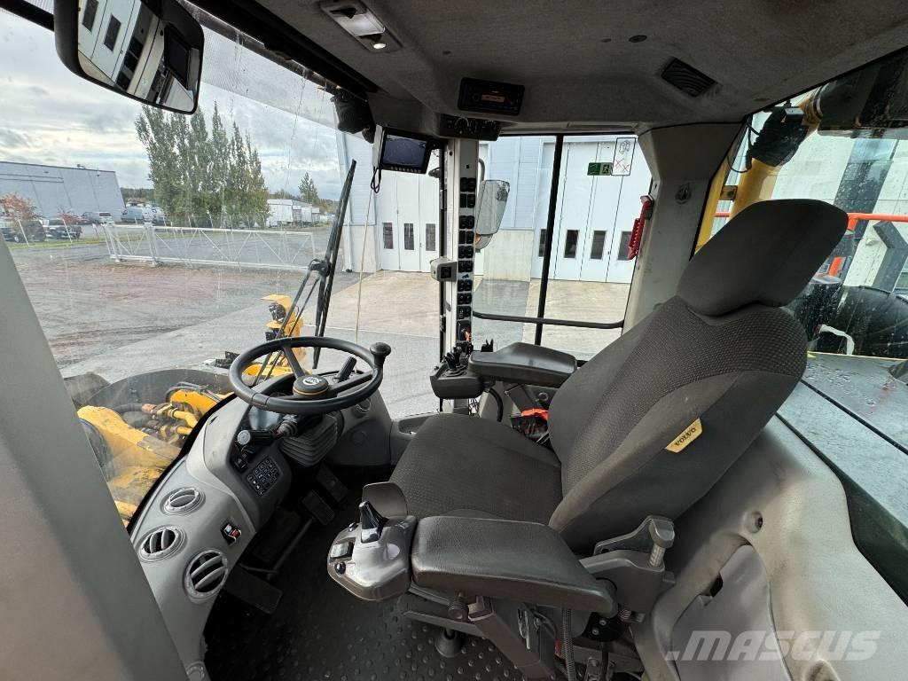 Volvo L 260 H Фронтальные погрузчики