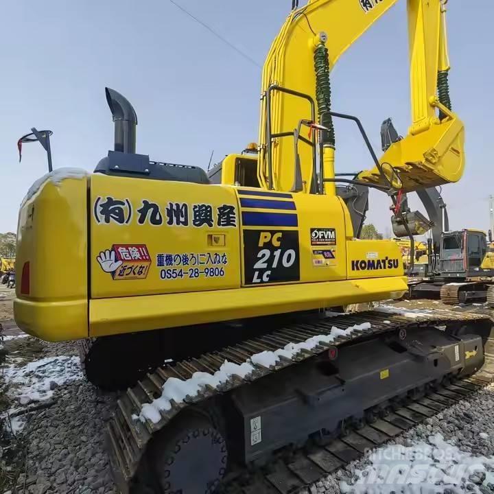 Komatsu PC 210 Гусеничные экскаваторы