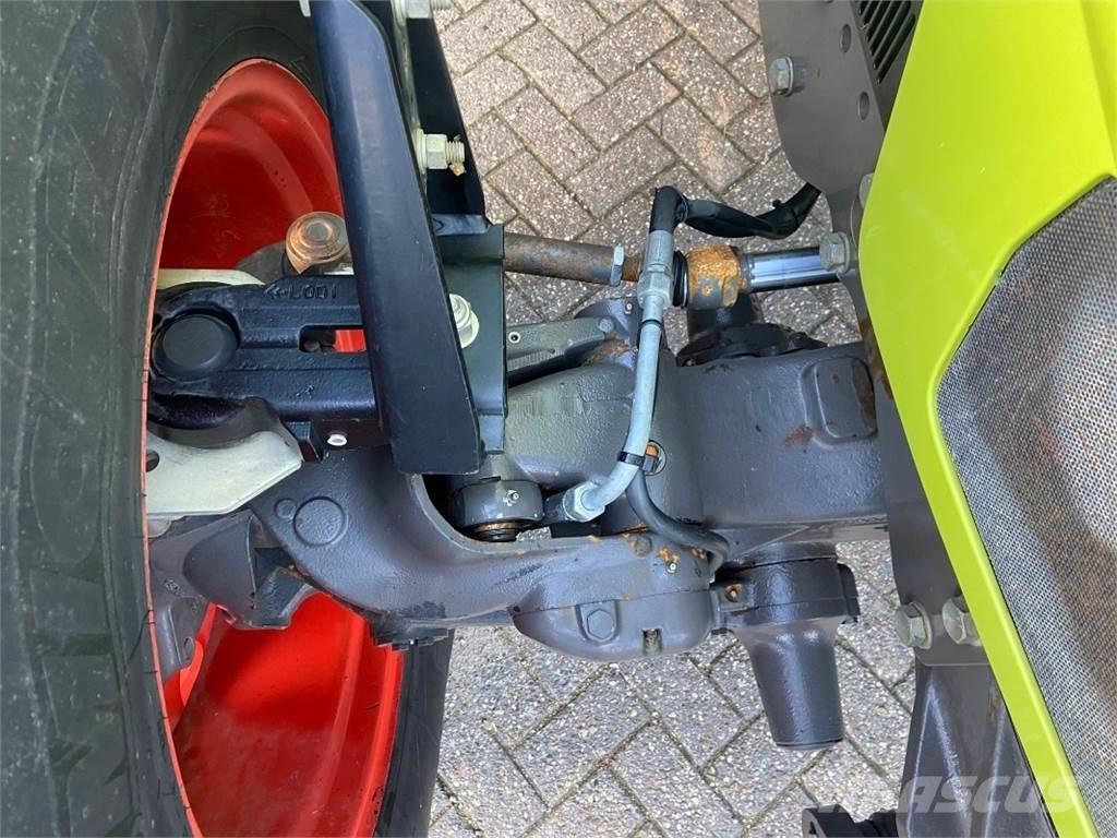 CLAAS Arion 640 Трактора