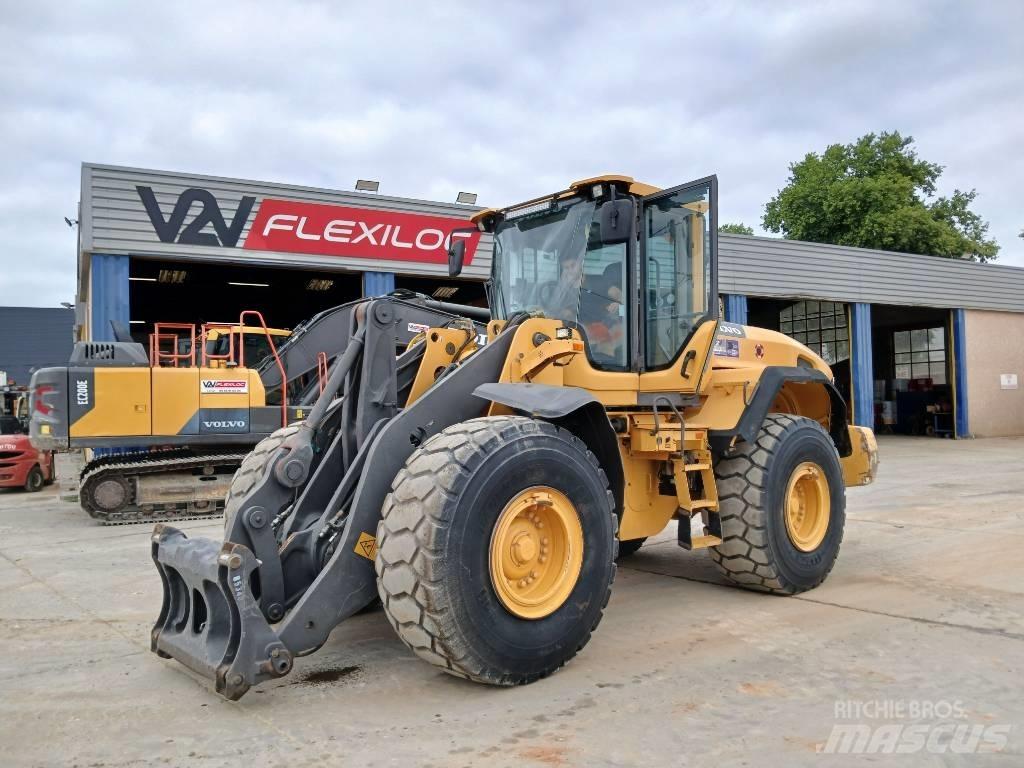 Volvo L 120 G Фронтальные погрузчики