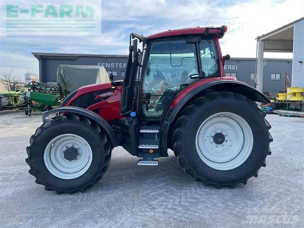 Valtra n155 Трактора