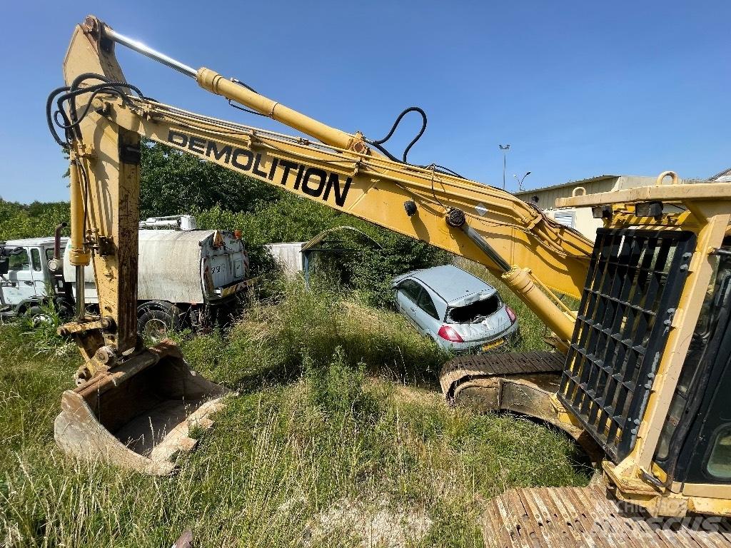 Komatsu PC210LC-6K Гусеничные экскаваторы