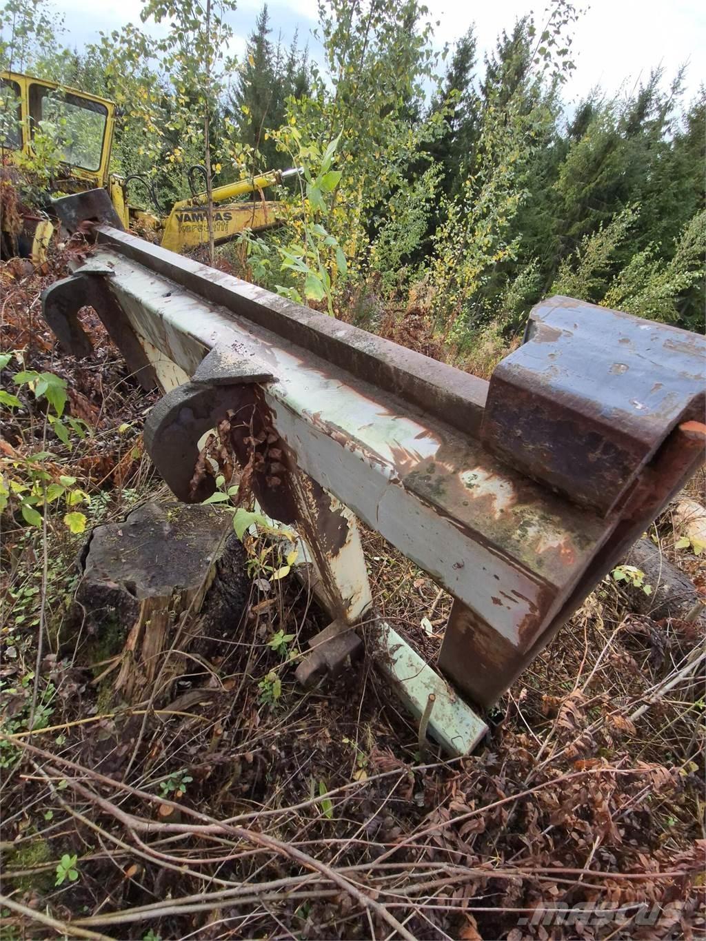 Volvo trukkipiikit Паллетные вилы для фронтальных погрузчиков