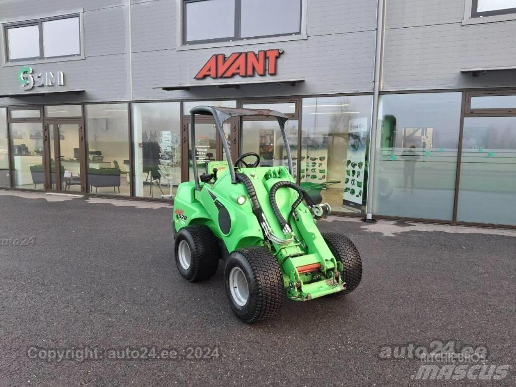 Avant 528 Малые погрузчики
