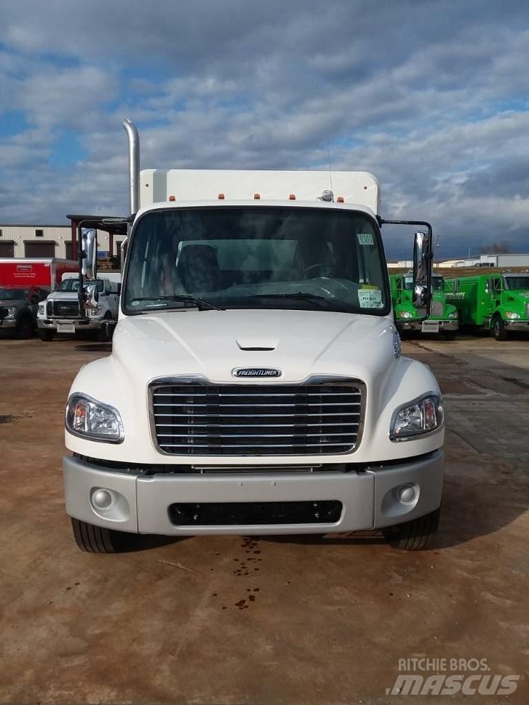 Freightliner M2 Грузовики для доставки напитков