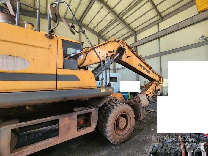 Hyundai HW210 Колёсные экскаваторы