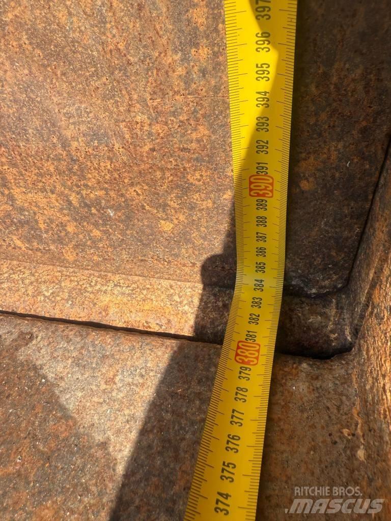 Manac TGL 12-240 Грузовики-Самосвалы