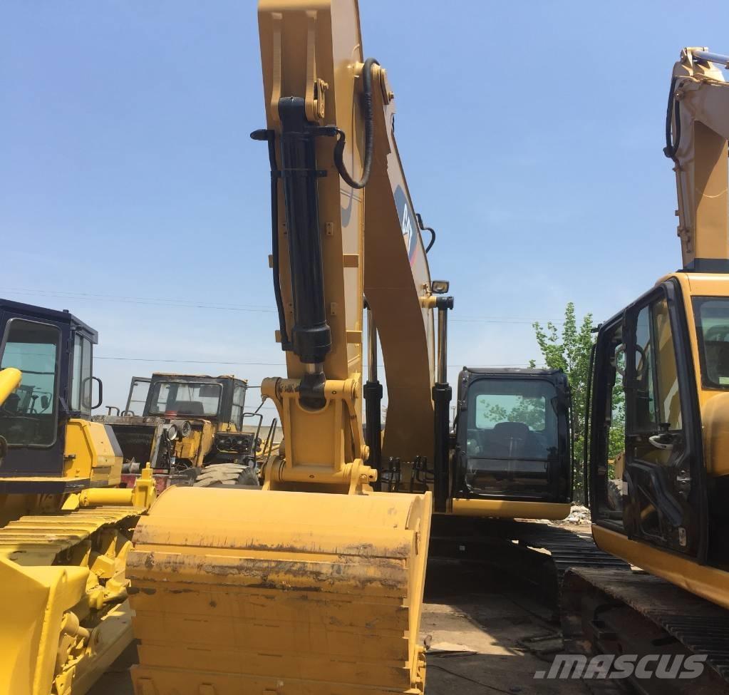 CAT 320 D Гусеничные экскаваторы