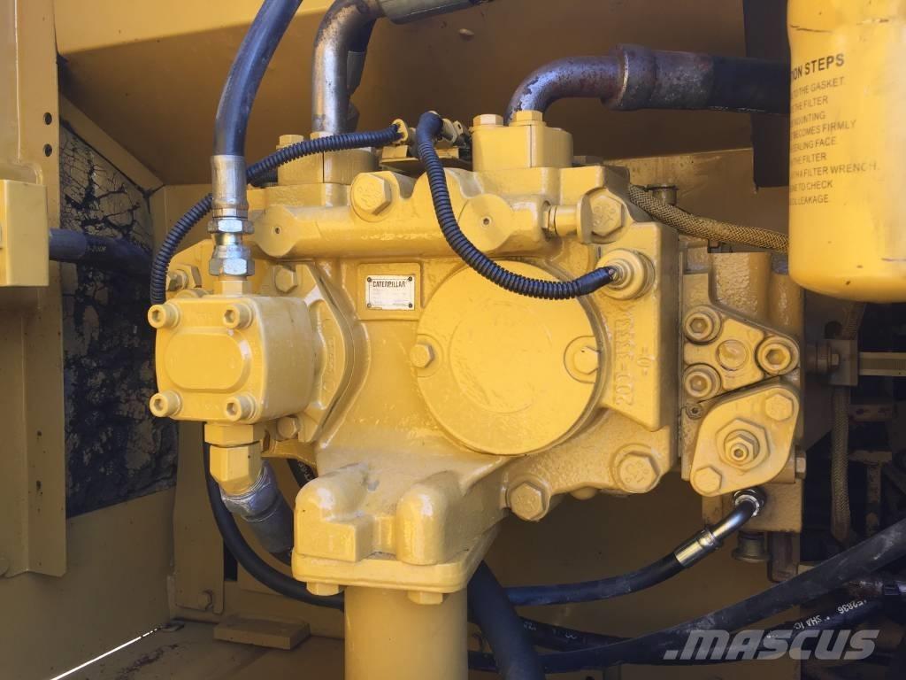 CAT 320 D Гусеничные экскаваторы