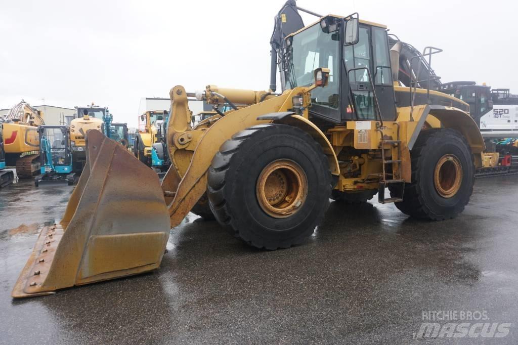 CAT 966 G Фронтальные погрузчики