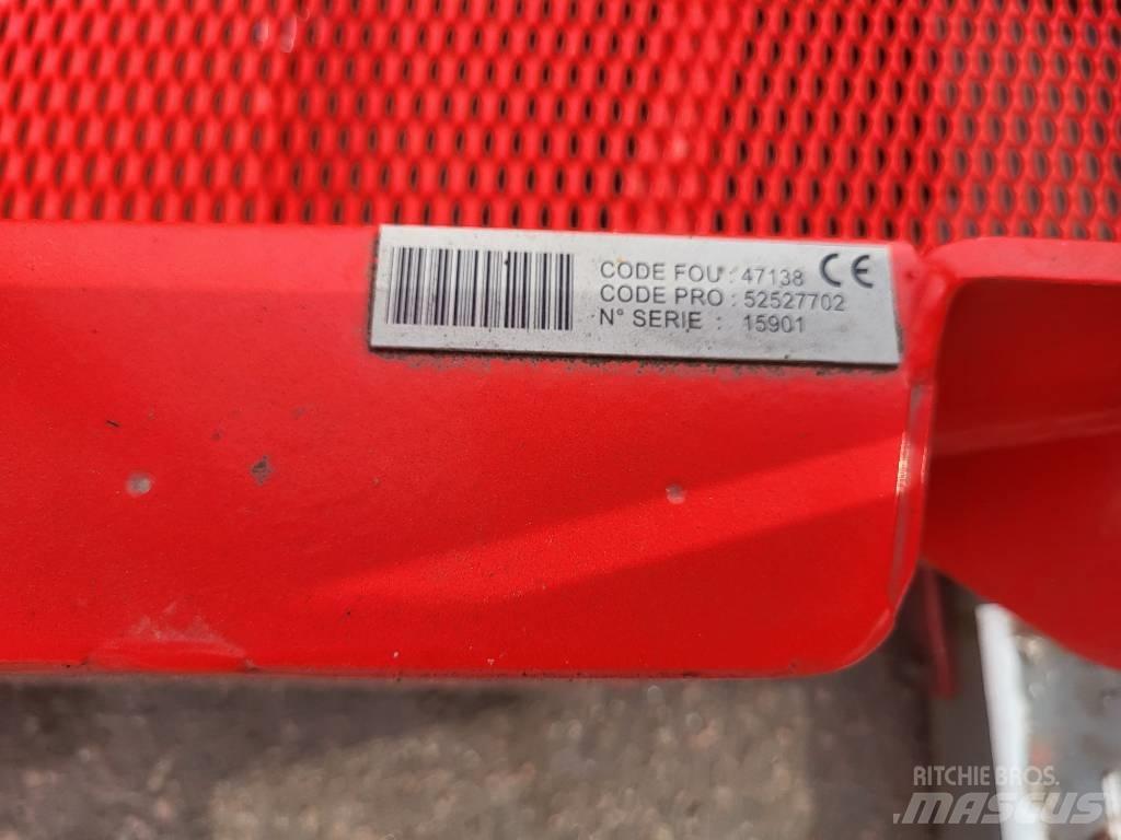 Manitou 200 ATJ kori Вертикальные мачтовые подъемники