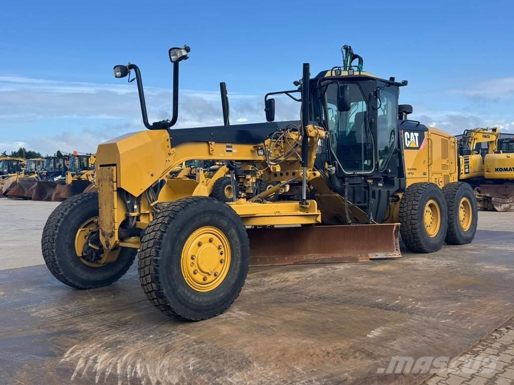 CAT 140M2 AWD Грейдеры