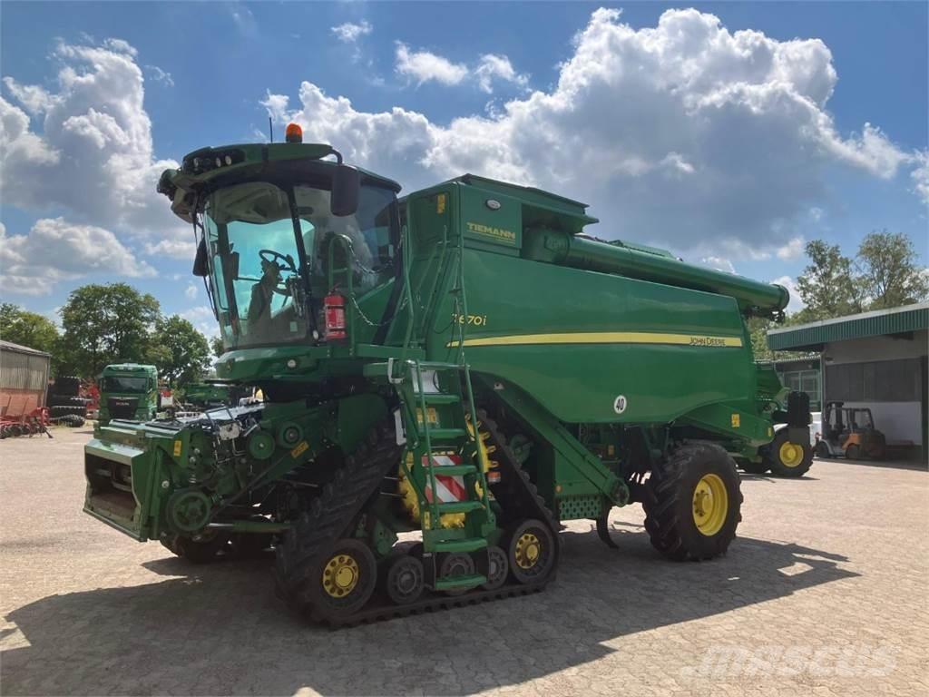 John Deere T670 Зерноуборочные комбайны