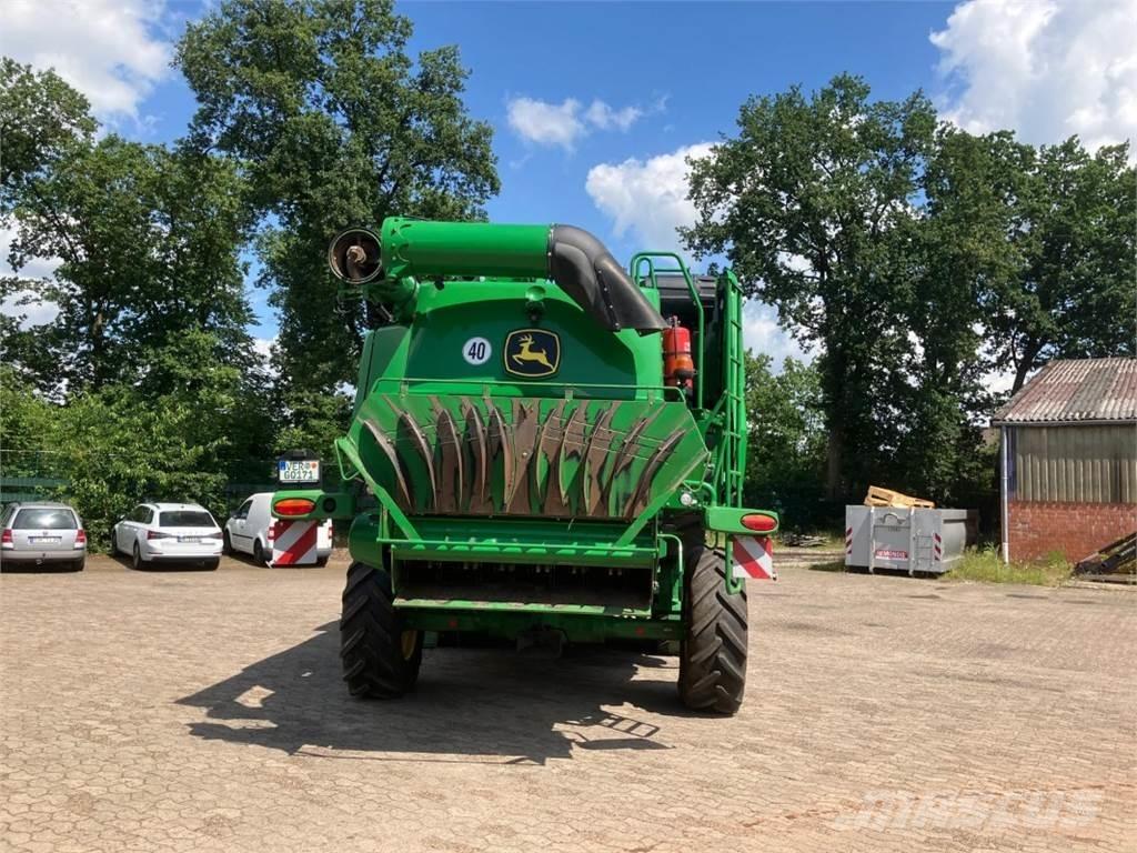 John Deere T670 Зерноуборочные комбайны