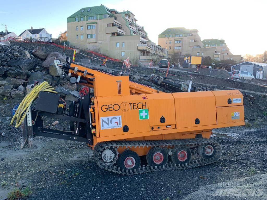 Geotech 607 Буровые вышки