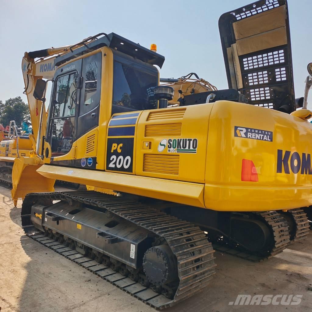 Komatsu PC 200-7 Гусеничные экскаваторы